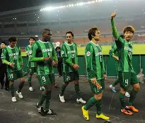 点亮图标-尼斯迎亚冠关键赛，今晚绝杀压哨，态度坚定，临场指挥获称赞(202324年cba联赛临场裁判员名单)