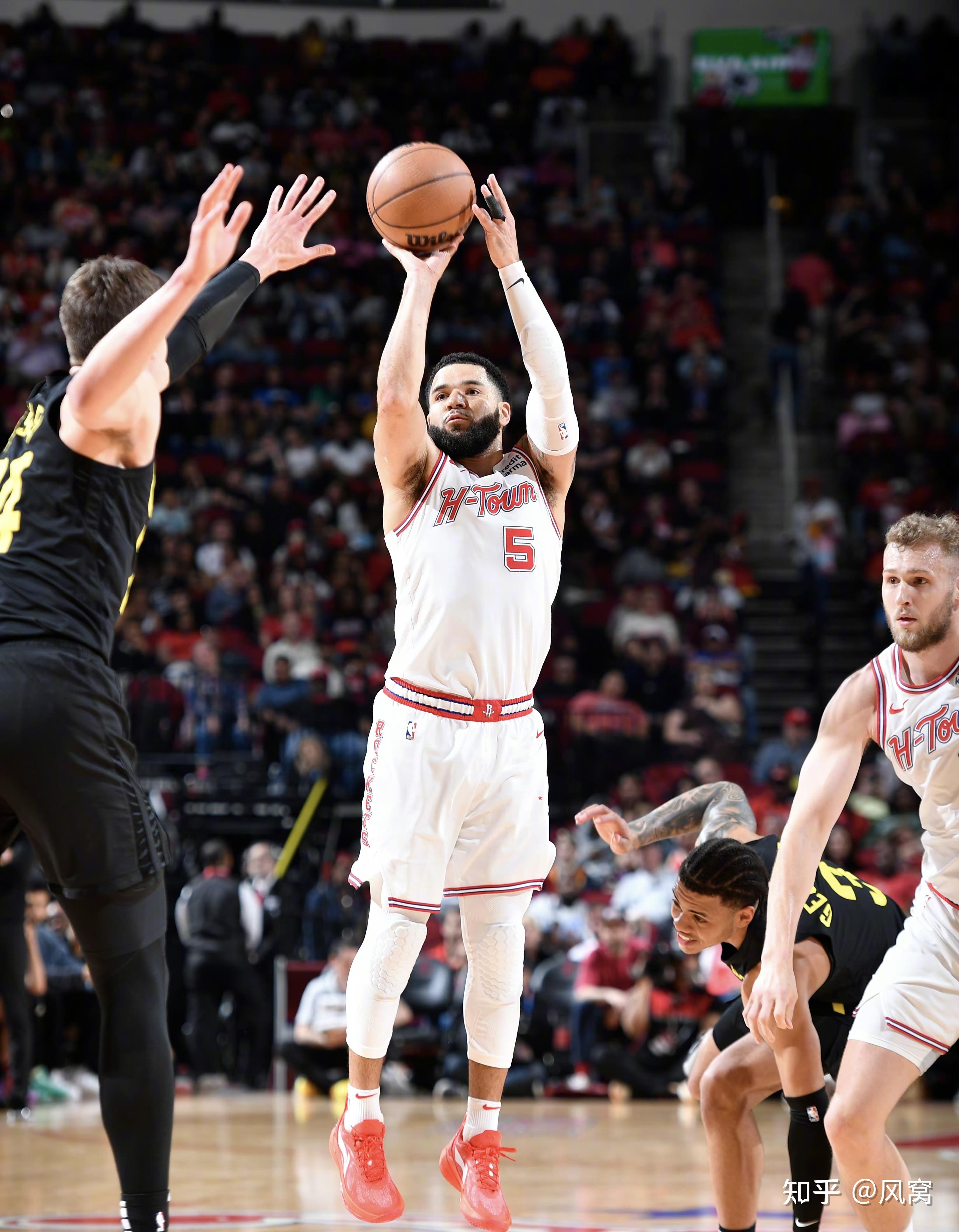 WCG-意甲赛程吃紧,休斯敦火箭国际比赛日门线救险,管理层满意,年轻球员得到机会的简单介绍