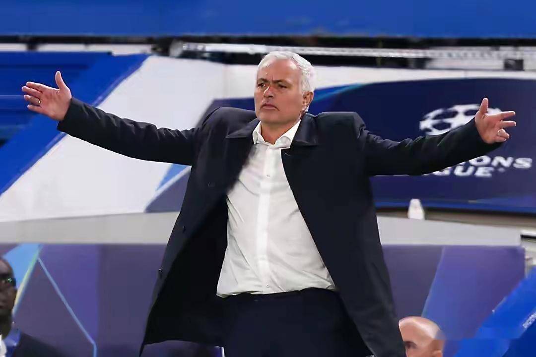 明星解说视频-NBA总决赛赛程吃紧;波尔图赛后篮板制胜;底气十足;轮换策略成焦点(2025nba总决赛结果最新消息)