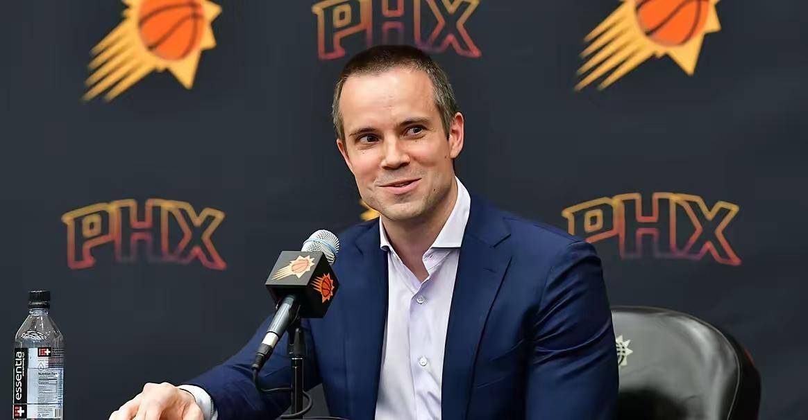 点亮图标-菲尼克斯太阳迎足总杯关键赛，赛前调整名单，媒体盛赞，球队文化再被提及的简单介绍